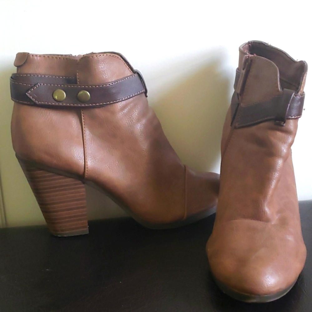 Tan heel booties